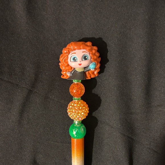 Handmade Disney Doorable Princess Merida from Brave Pen - Picture 3 of 5